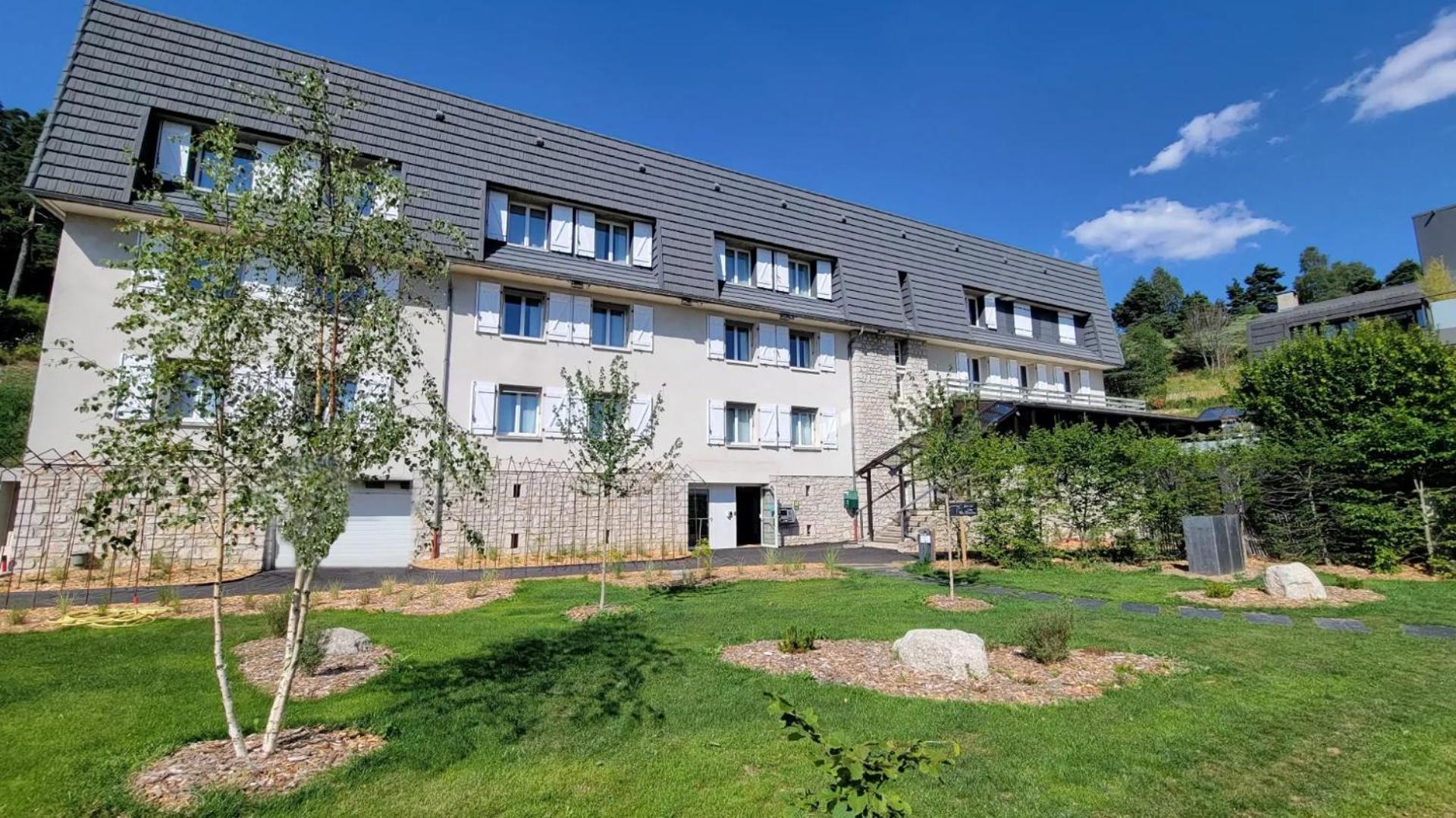 Logis Hotel Et Spa Chez Camillou Омон-Обрак Экстерьер фото